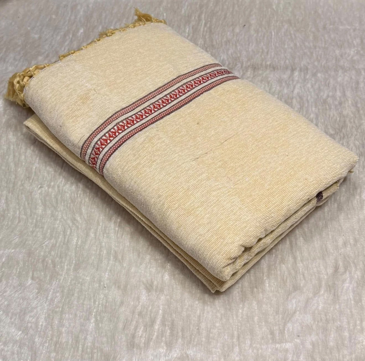 Elegant Men’s Cream Pure Wool Winter Shawl – Classic Softness & Distinction